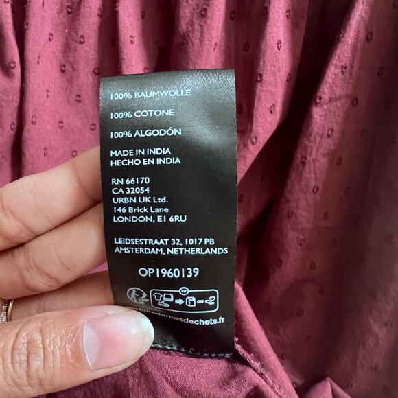 By Anthropologie V-Neck Ruffle Layered Sleeve Henley Loose Fit Top Women's Large - Picture 8 of 9